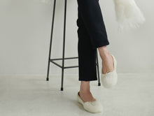 Load image into Gallery viewer, OLGA in Natural Shearling leather
