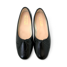 Load image into Gallery viewer, OLGA in Black Naplak Patent