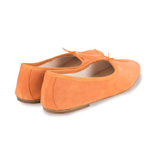 Load image into Gallery viewer, OLGA in Ivory Suede