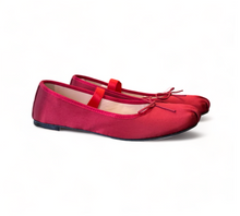 Carica l'immagine nel visualizzatore di Gallery, UMA in Raso Rubino