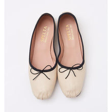 Carica l'immagine nel visualizzatore di Gallery, Imma Plissè in Nappa Avorio