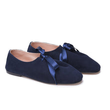 Carica l'immagine nel visualizzatore di Gallery, BETTA in Camoscio Blu Scuro-Stringata-Spelta Milano