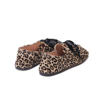 Carica l'immagine nel visualizzatore di Gallery, BETTA in Cavallino Maculato Leopardo-Stringata-Spelta Milano