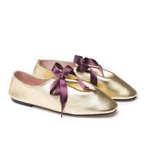 Carica l'immagine nel visualizzatore di Gallery, BETTA in Laminato Oro-Stringata-Spelta Milano