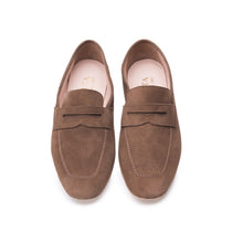Carica l'immagine nel visualizzatore di Gallery, BHAGWAN in Camoscio Cioccolato-Mocassino-Spelta Milano
