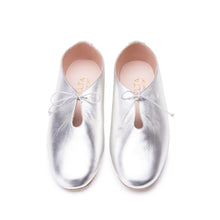 Carica l'immagine nel visualizzatore di Gallery, GIULIA in Laminato Argento-Stringata-Spelta Milano