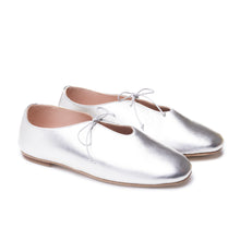 Carica l'immagine nel visualizzatore di Gallery, GIULIA in Laminato Argento-Stringata-Spelta Milano