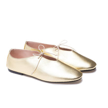 Carica l'immagine nel visualizzatore di Gallery, GIULIA in Laminato Oro-Stringata-Spelta Milano