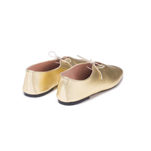 Carica l'immagine nel visualizzatore di Gallery, GIULIA in Laminato Oro-Stringata-Spelta Milano