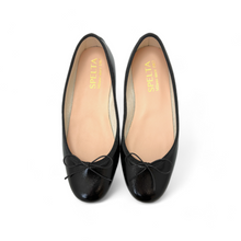 Load image into Gallery viewer, NICOLE in Black Naplak Patent - Leather sole
