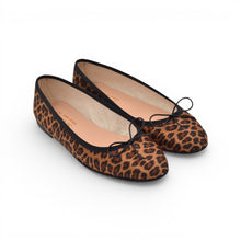 Carica l'immagine nel visualizzatore di Gallery, NICOLE in Raso Leopard
