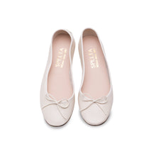 Load image into Gallery viewer, Nicole in Ivory Nappa READY-TO-SHIP
