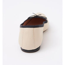 Carica l&#39;immagine nel visualizzatore di Gallery, Imma Plissè in Nappa Avorio
