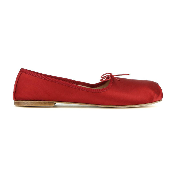 Dalila in Raso Rosso Cardinale-Ballerina-Spelta Milano